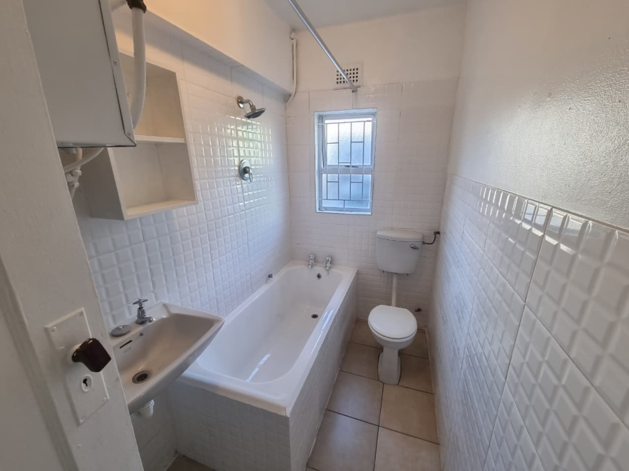 To Let 1 Bedroom Property for Rent in Mowbray Western Cape